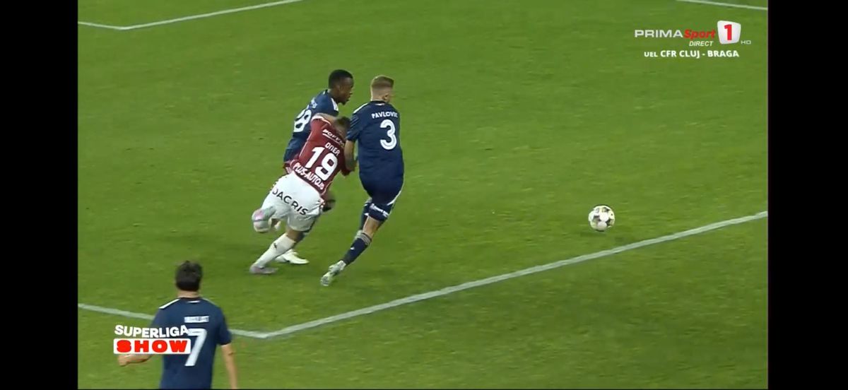 Greșeală mare de arbitraj în Rapid - FC Botoșani » Ce a spus specialistul contactat de GSP