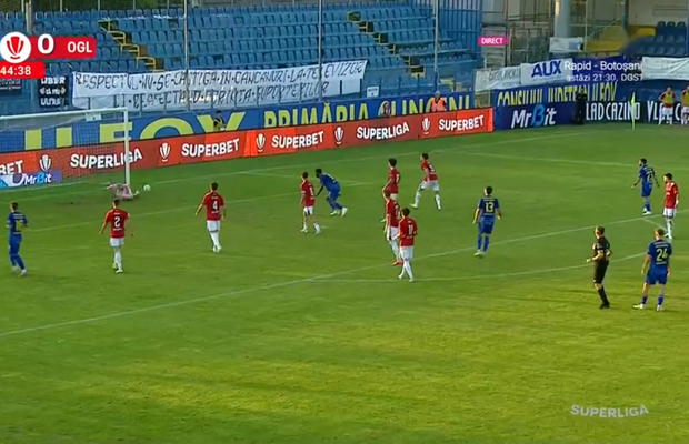 Ultrașii de la Oțelul Galați, în război cu conducerea » Ce banner au afișat la meciul cu Unirea Slobozia