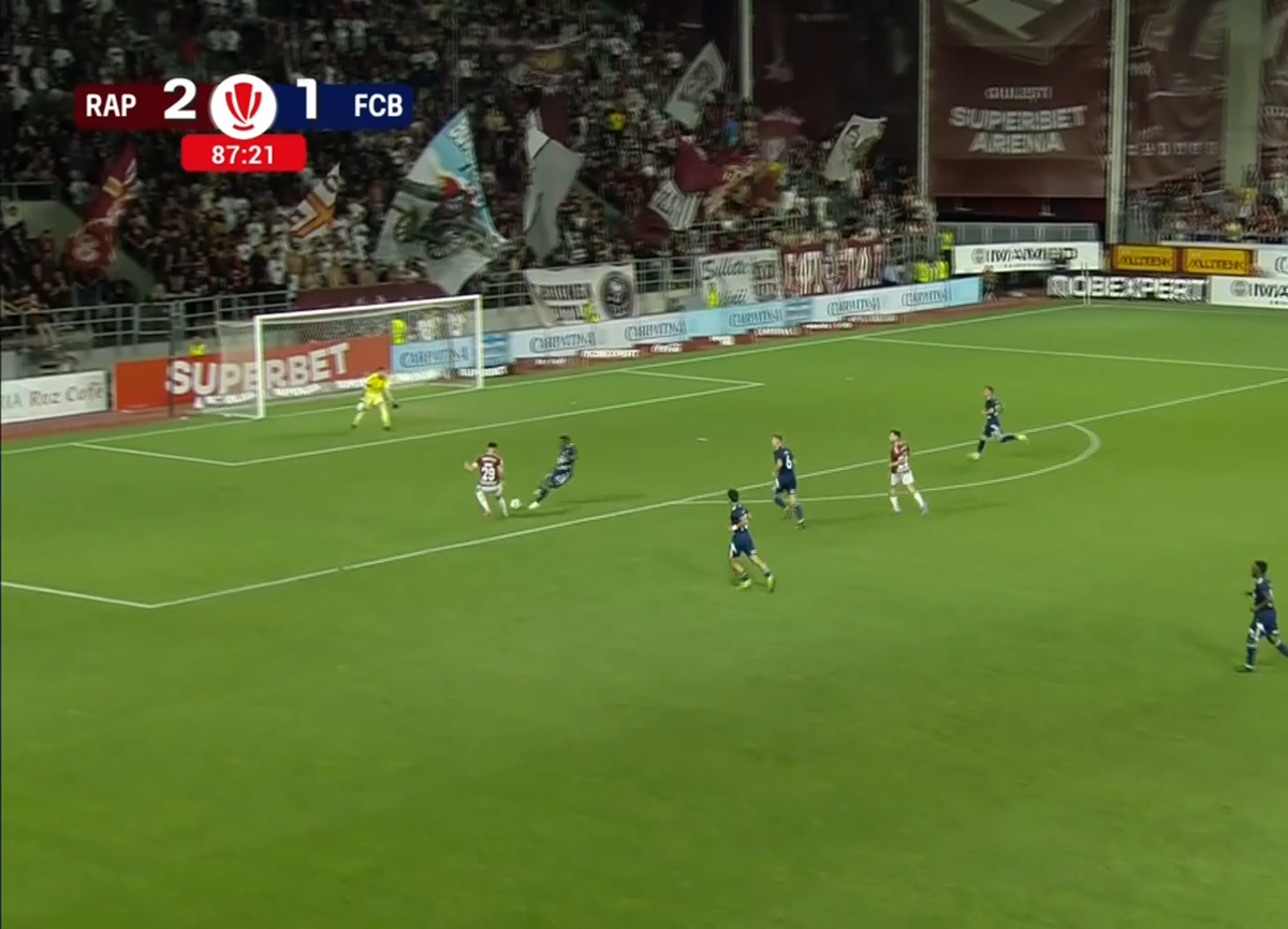 Greșeală mare de arbitraj în Rapid - FC Botoșani » Ce a spus specialistul contactat de GSP