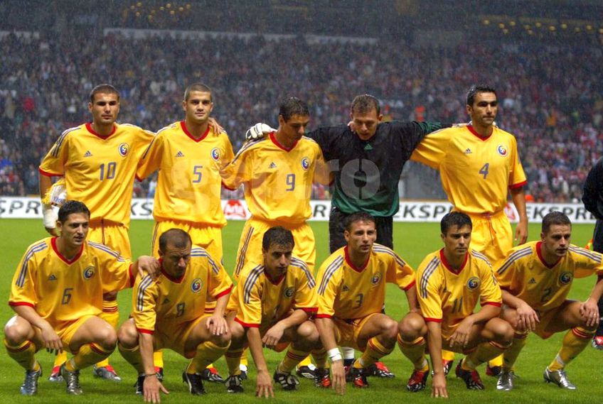 Daniel Pancu (numărul 11), în celebrul meci cu Danemarca din 2003 / Sursă foto: Arhivă GSP