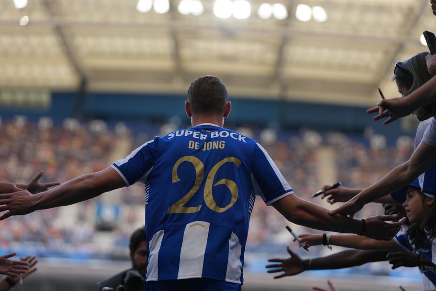 Transfer-surpriză la Porto! A apărut din senin la prezentare » Cine a fost vedeta amicalului cu Atletico