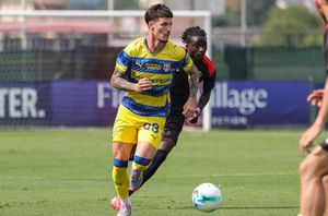 Încă un pas spre PSV Eindhoven! » Au scăzut pretențiile Parmei pentru Dennis Man! Anunțul presei din Italia