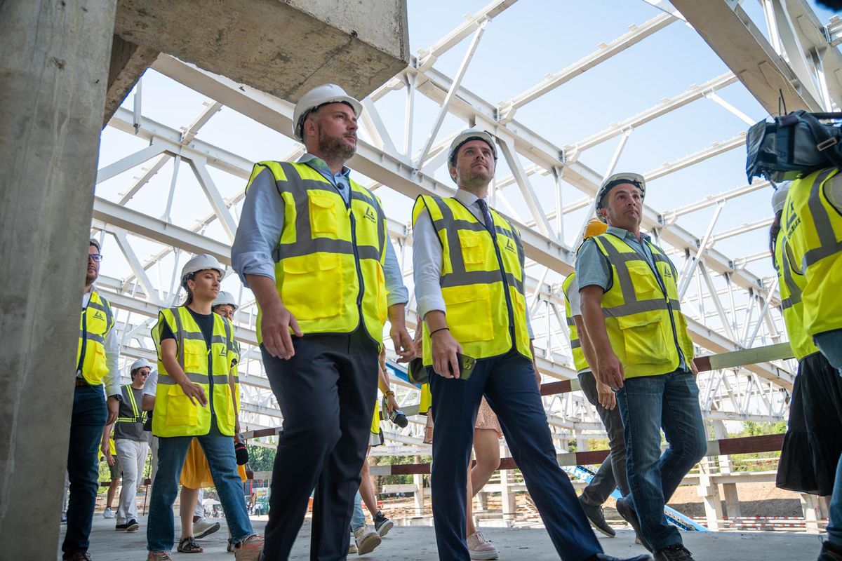 Au început lucrările la proiectul uitat al Bucureștiului » Conferință din șantier: „Va fi gata la finalul anului 2026!”