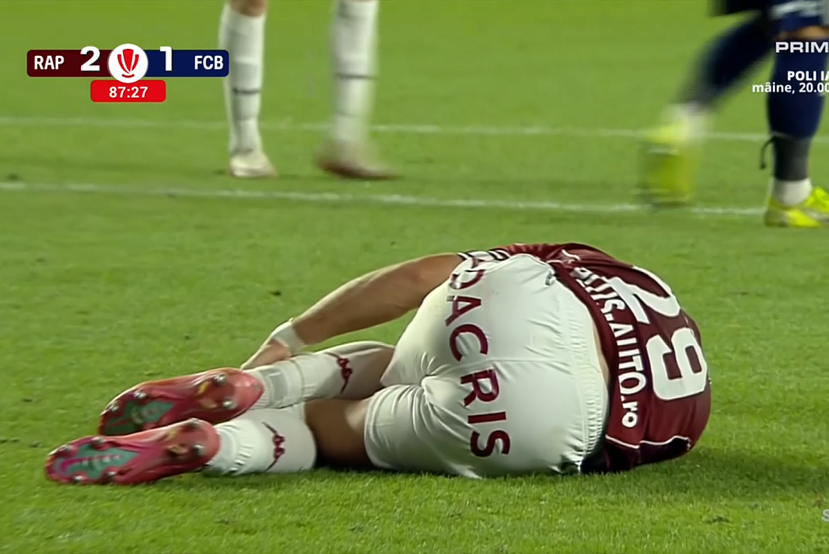 Greșeală mare de arbitraj în Rapid - FC Botoșani. Foto: Captură PrimaSport 1