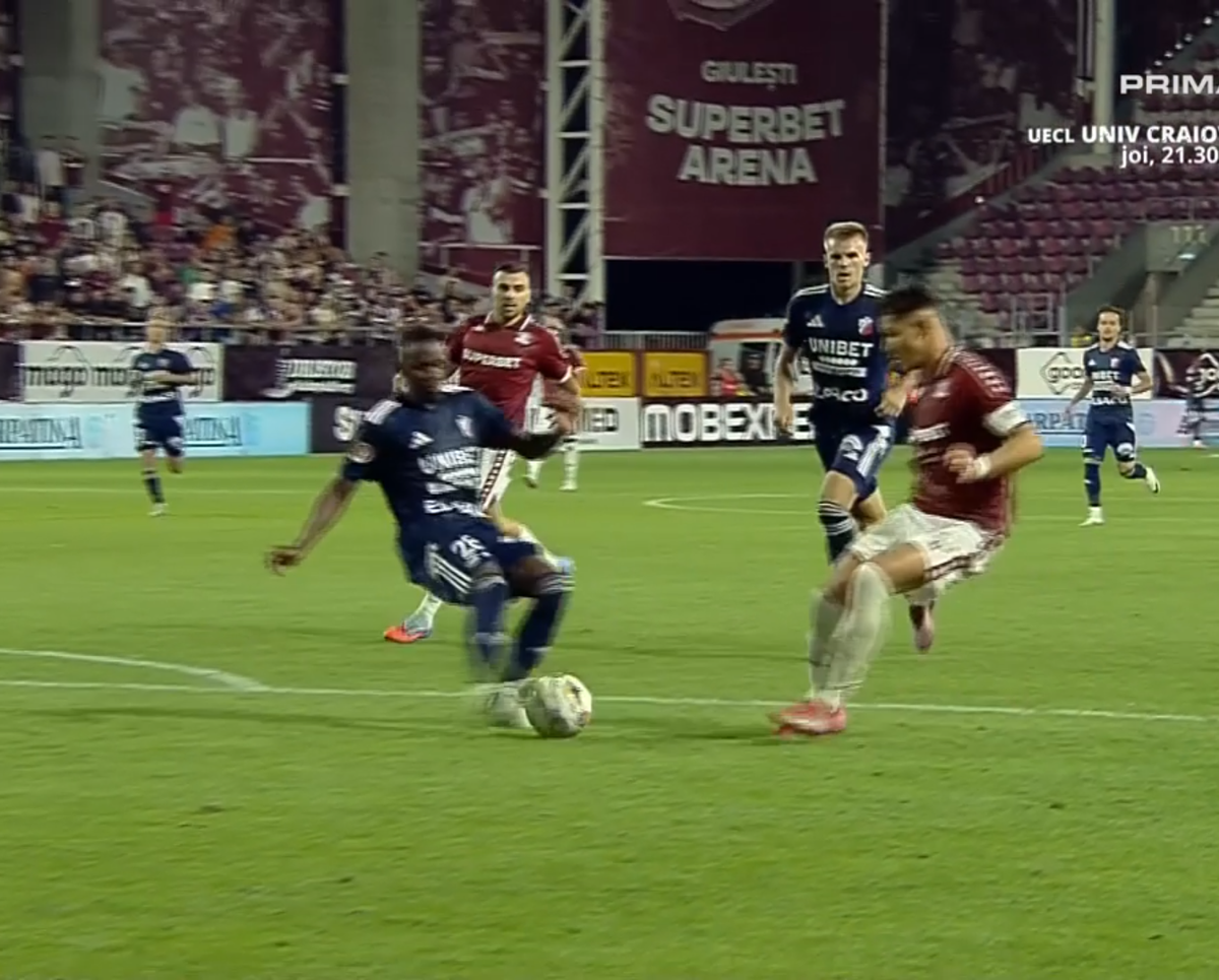 Greșeală mare de arbitraj în Rapid - FC Botoșani » Ce a spus specialistul contactat de GSP