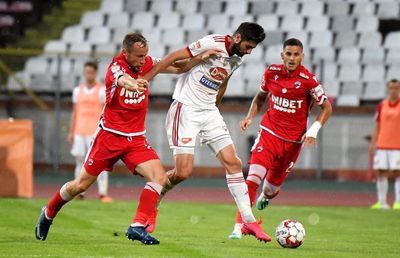 VIDEO GSP LIVE // EXCLUSIV Acuzații grave în Liga 1: „Îmi sună jucătorii pe ascuns! E ilegal!” » Reacția clubului vizat: „A rămas cu sechele”