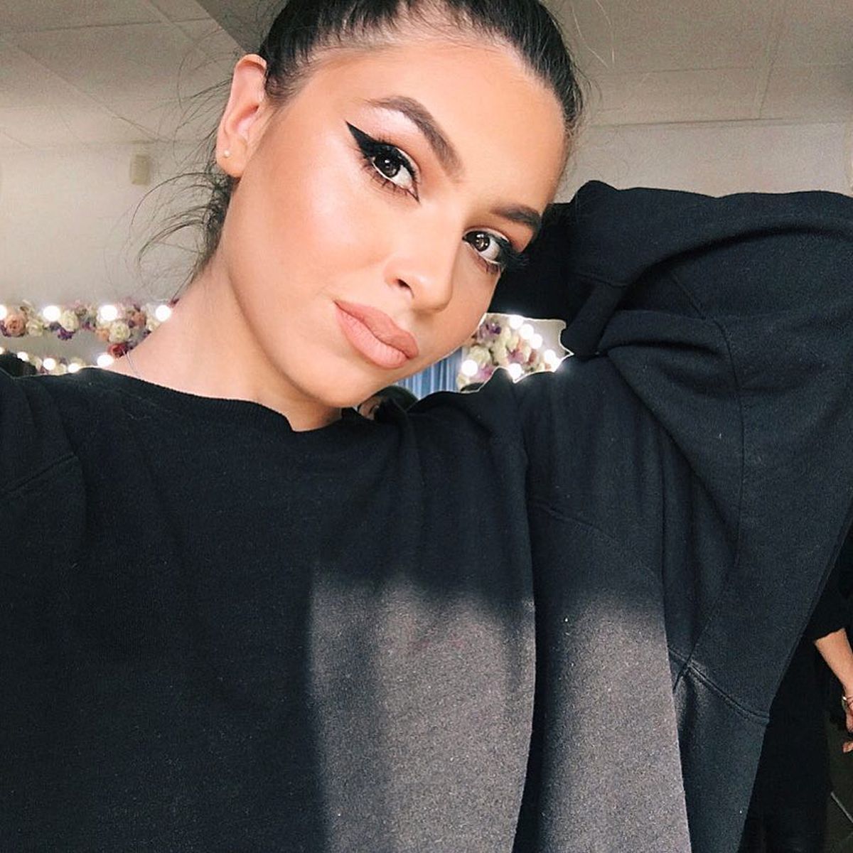 FOTO Susținătoare HOT înainte de România - Irlanda de Nord » Cine e norocosul dintre „tricolori”