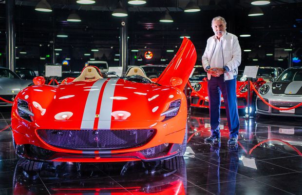 VIDEO+FOTO Ion Țiriac nu s-a putut abține: „Este superbă, m-am îndrăgostit!” » „Bijuteria” de 2 milioane de euro pe care tocmai a prezentat-o