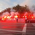 România întâlnește Irlanda de Nord, astăzi, de la ora 21:45. Fanii „tricolori” au mers în cantonamentul de la Mogoșoaia pentru a-și încuraja favoriții.