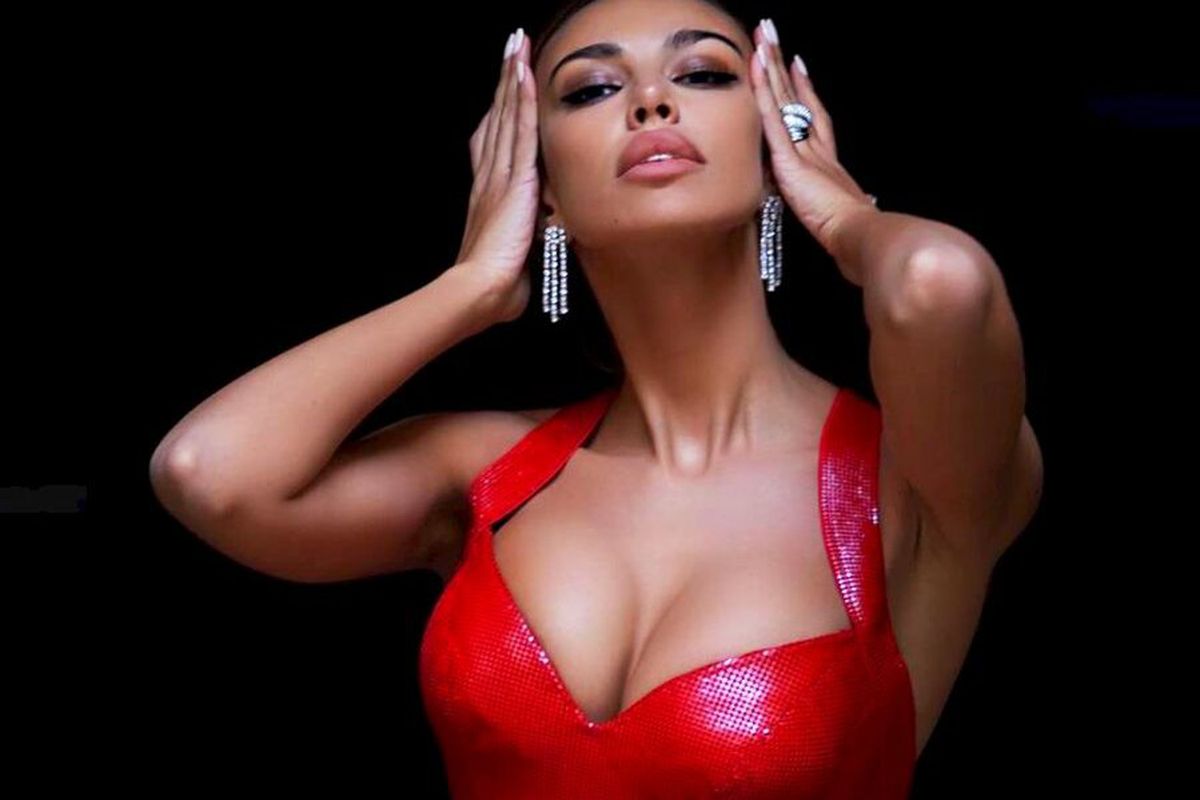 Madalina Ghenea - Venetia 2020