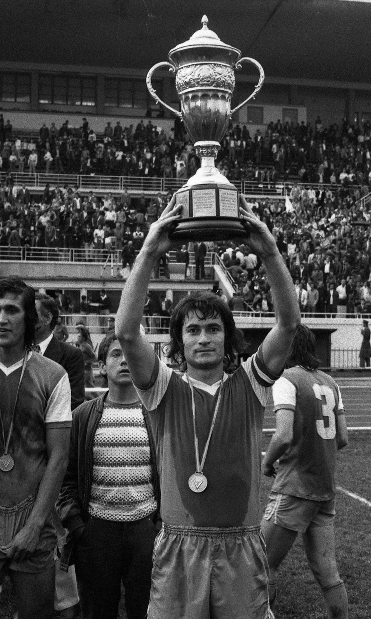 RETRO GSP. La 72 de ani de la primul meci al Craiovei, citiți cel mai bun text scris vreodată despre Universitatea!