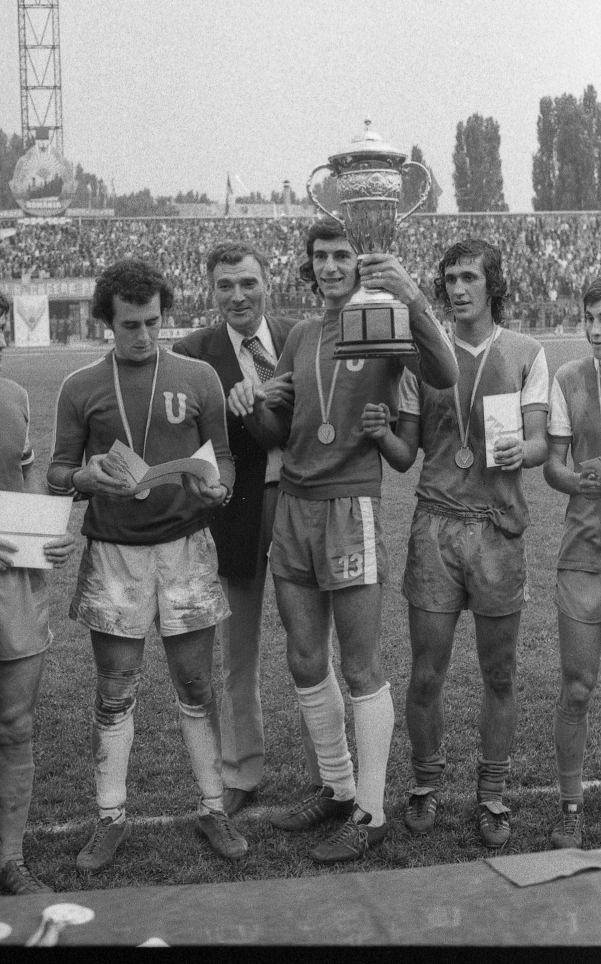 RETRO GSP. La 72 de ani de la primul meci al Craiovei, citiți cel mai bun text scris vreodată despre Universitatea!