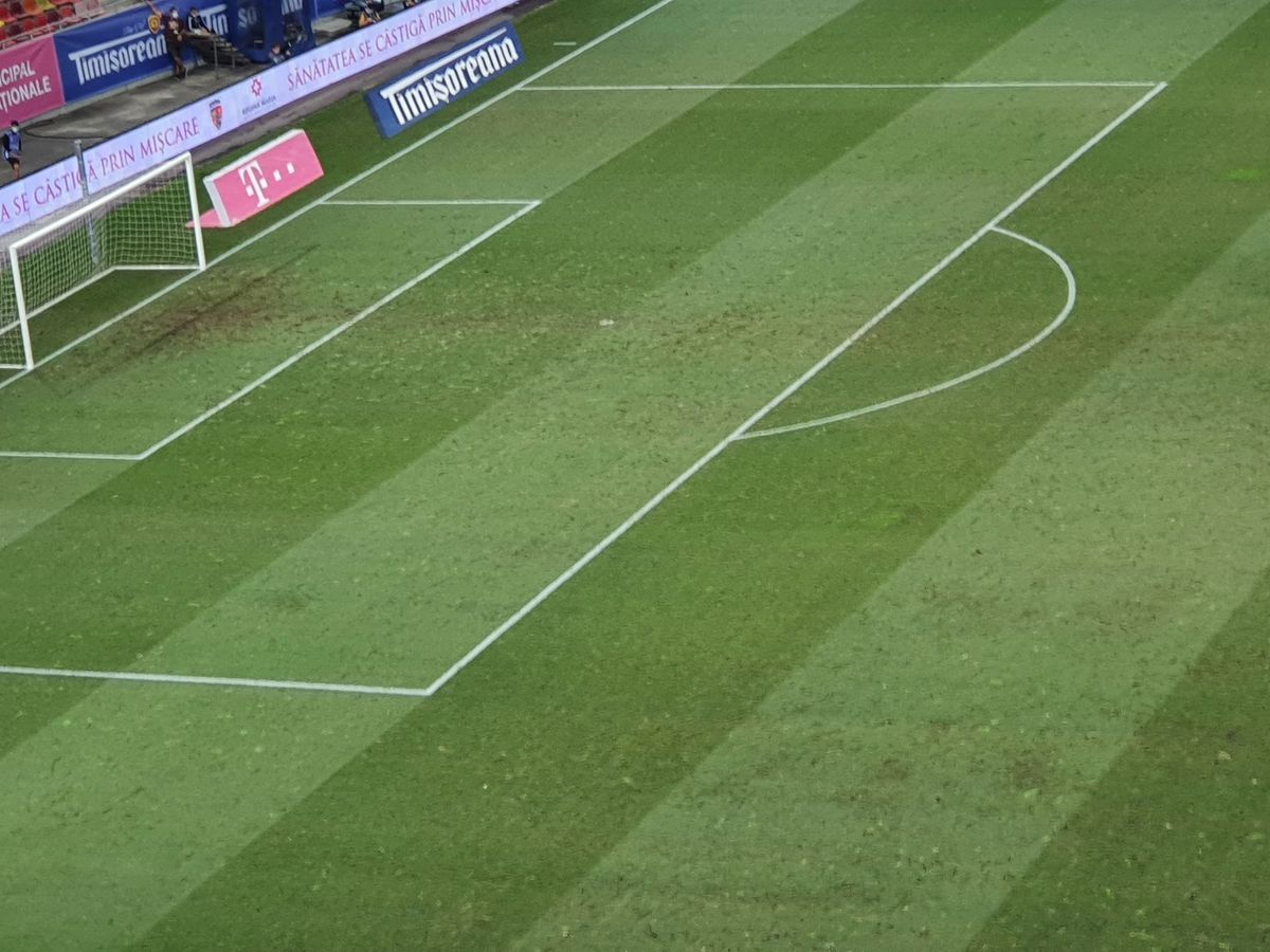 ROMÂNIA - IRLANDA DE NORD 1-1. Naționala lui Rădoi a debutat pe un gazon deplorabil! Cum a arătat terenul de pe „Arena Națională”