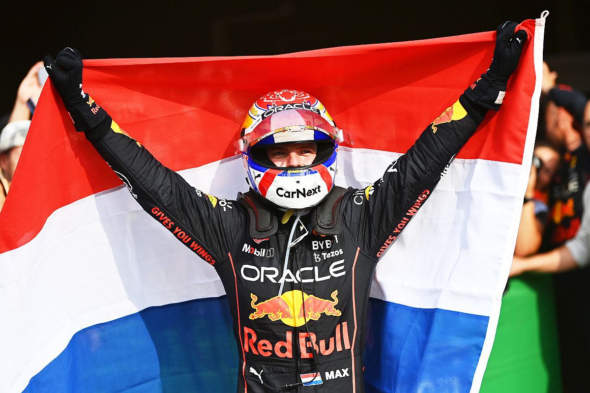 Verstappen a câștigat Marele Premiu al Țărilor de Jos, cursa de „casă” din Formula 1. Russell și Leclerc completează podiumul