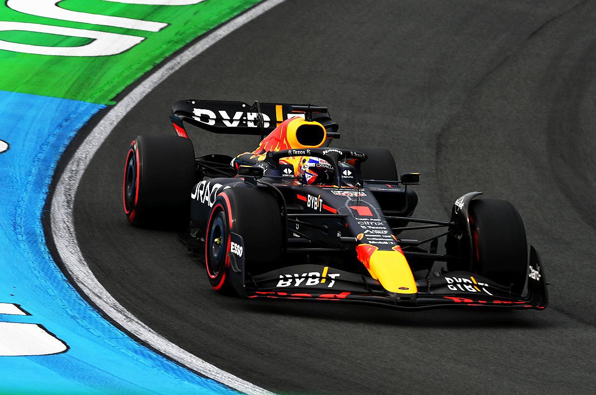 Verstappen a câștigat Marele Premiu al Țărilor de Jos, cursa de „casă” din Formula 1. Russell și Leclerc completează podiumul