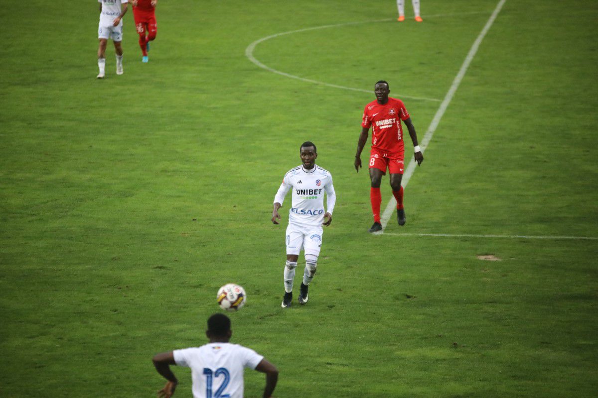 FC Botoșani - Hermannstadt 2-2 » Remiză spectaculoasă la Botoșani: 4 goluri și două eliminări, la debutul lui Alexa