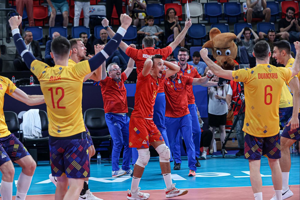 România a învins Franța, deținătoarea titlului olimpic, la Campionatul European de volei masculin și este în optimile de finală