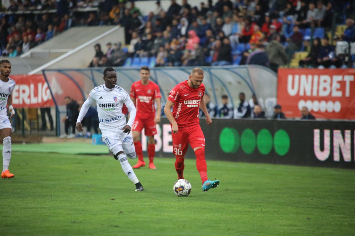 FC Botoșani - Hermannstadt 2-2 » Remiză spectaculoasă la Botoșani: 4 goluri și două eliminări, la debutul lui Alexa