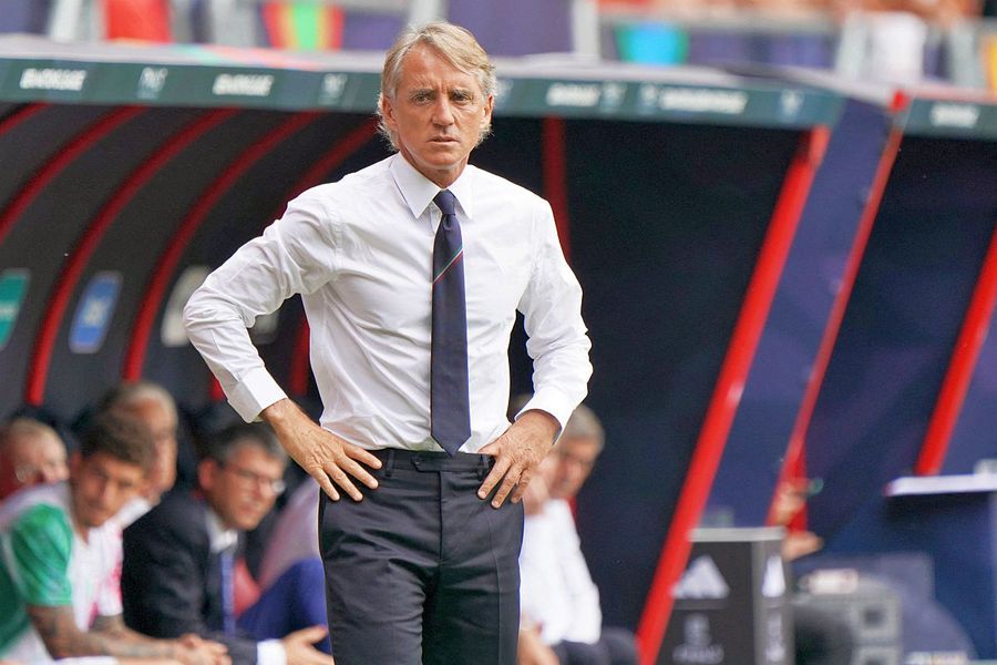 Roberto Mancini are 165 de victorii în 316 meciuri ca antrenor în Serie A / Foto: Imago Images Capăt de linie tocmai cu Dan Șucu? » Mutare spectaculoasă anunțată de italieni în Serie A peste fix o săptămână