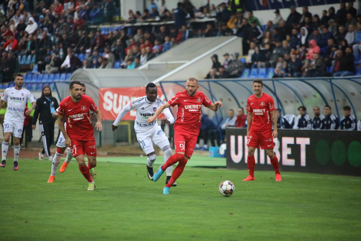 FC Botoșani - Hermannstadt 2-2 » Remiză spectaculoasă la Botoșani: 4 goluri și două eliminări, la debutul lui Alexa