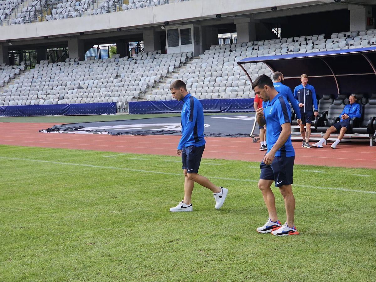 FOTO Gazonul de pe Cluj Arena înainte de reluarea meciului U Cluj - Poli Iași