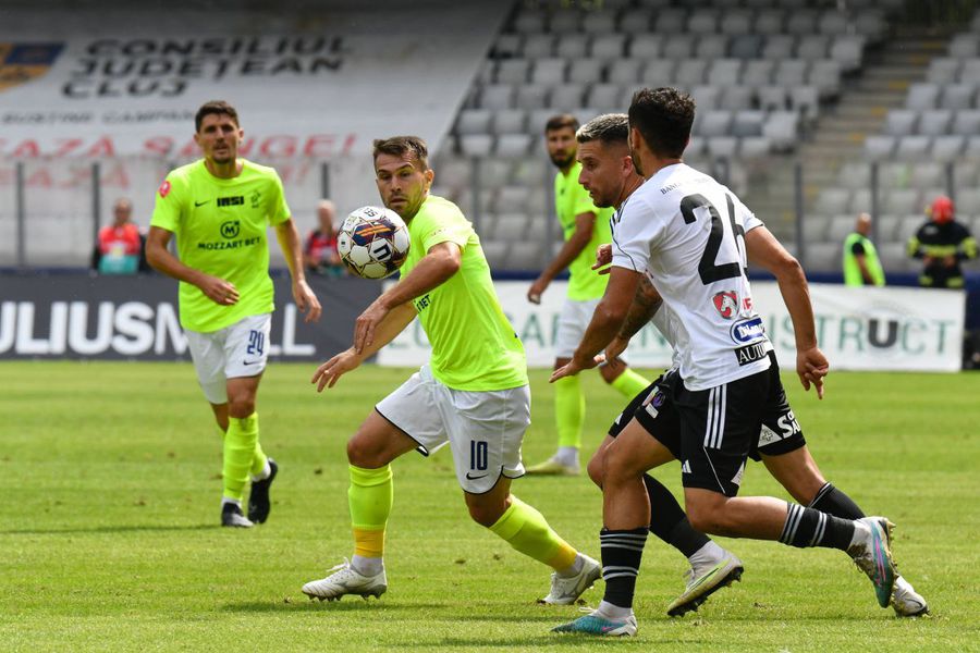 Poli Iași a învins-o pe U Cluj, scor 2-0, în runda cu numărul 8 din Superliga U Cluj - Poli Iași, decis după reluare de „dubla” lui Alin Roman