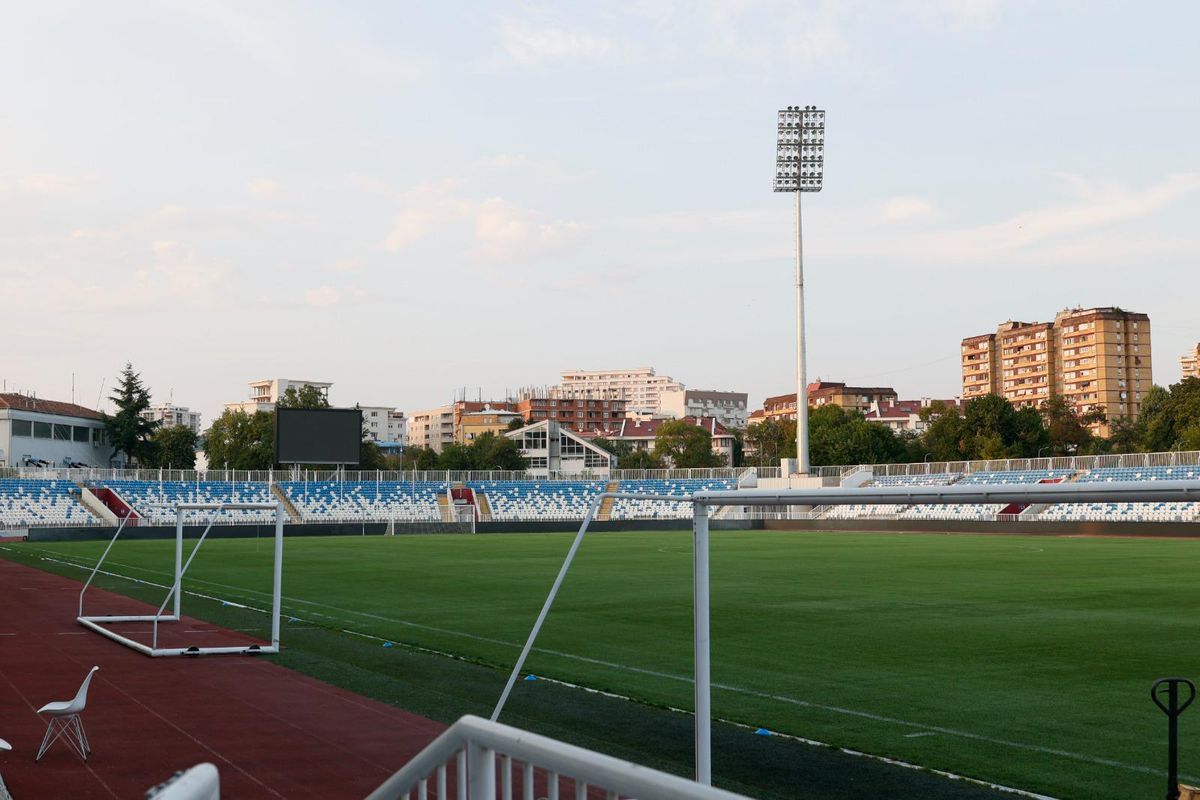Atmosferă în Pristina, înainte de Kosovo - România