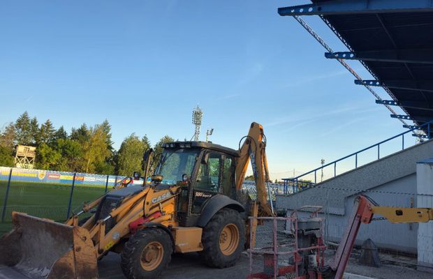 „Tricolorii” lui Mircea Lucescu au dat peste buldozere la Mogoșoaia