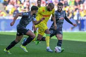 L'Equipe vine cu noutăți de la negocierile dezvăluite de GSP în Superliga: „Au făcut și ei oferta”