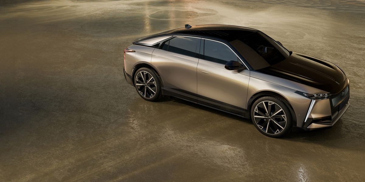 DS8, noua mașină a francezilor de la DS Automobiles