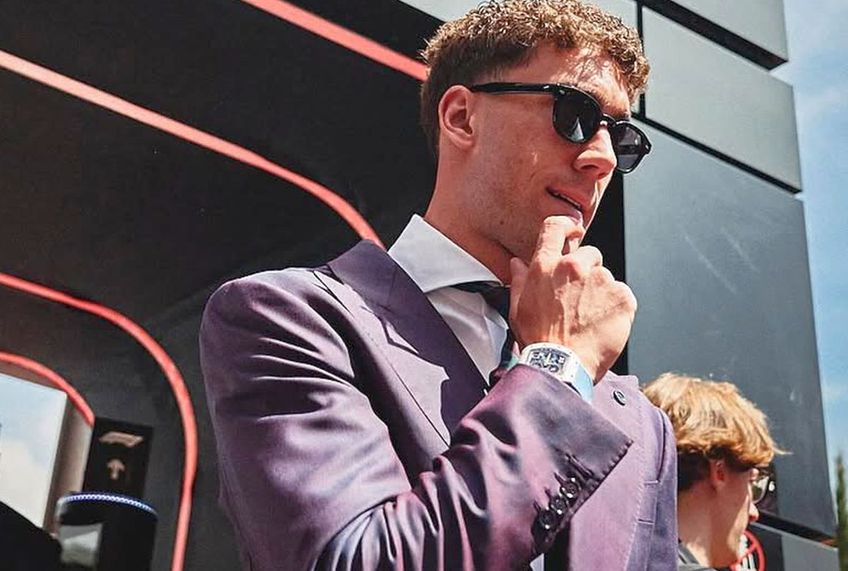 GALERIE FOTO Legendarul Giorgio Armani a rămas impresionat de stilul vestimentar al unui fotbalist celebru