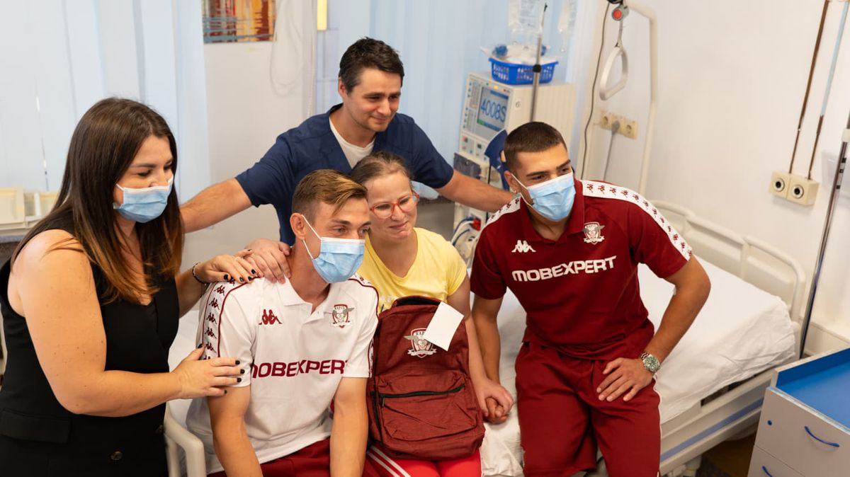 În pauza naționalelor, echipele din Superligă s-au implicat în acțiuni caritabile! Imagini emoționante cu cei de la Rapid, CFR Cluj și UTA