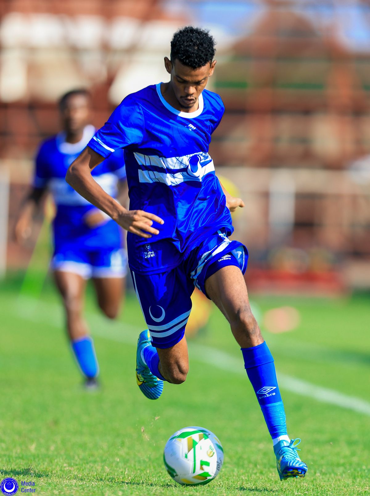 Laurențiu Reghecampf a debutat în campionatul din Sudan, într-un decor auster