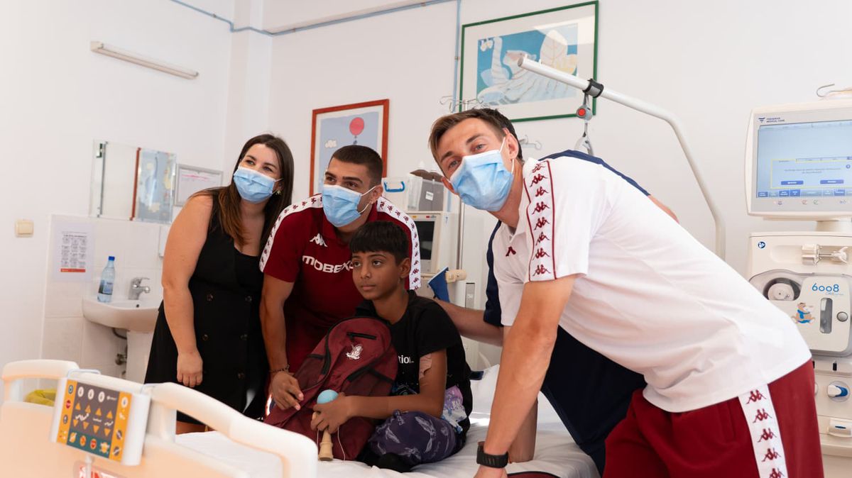 În pauza naționalelor, echipele din Superligă s-au implicat în acțiuni caritabile! Imagini emoționante cu cei de la Rapid, CFR Cluj și UTA