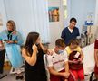 Rapidiștii au adus zâmbete pe chipurile copiilor internați la Spitalul „Marie Curie” din București: „Când îi vezi îți dai seama că tu nu ai nicio problemă”
