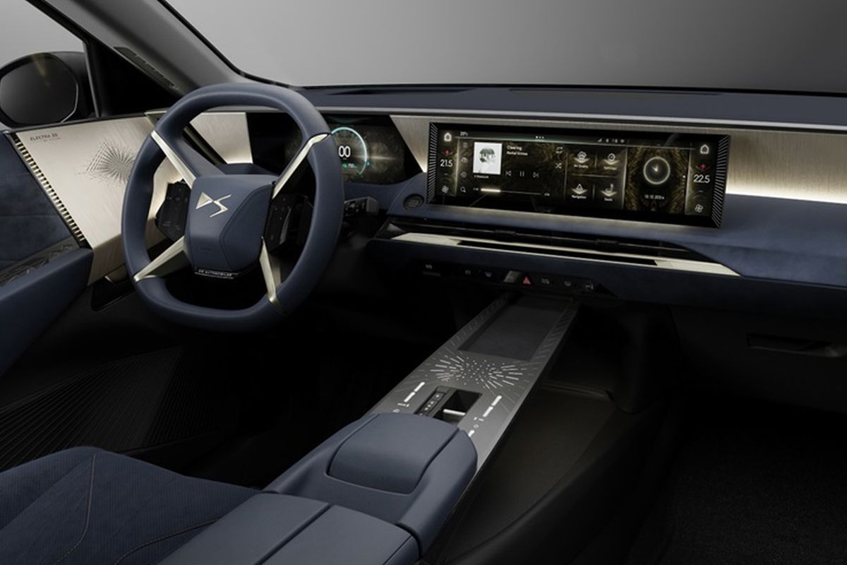 Noua mașină de lux a francezilor intră pe piața din România » Cât costă și cum arată limuzina electrică