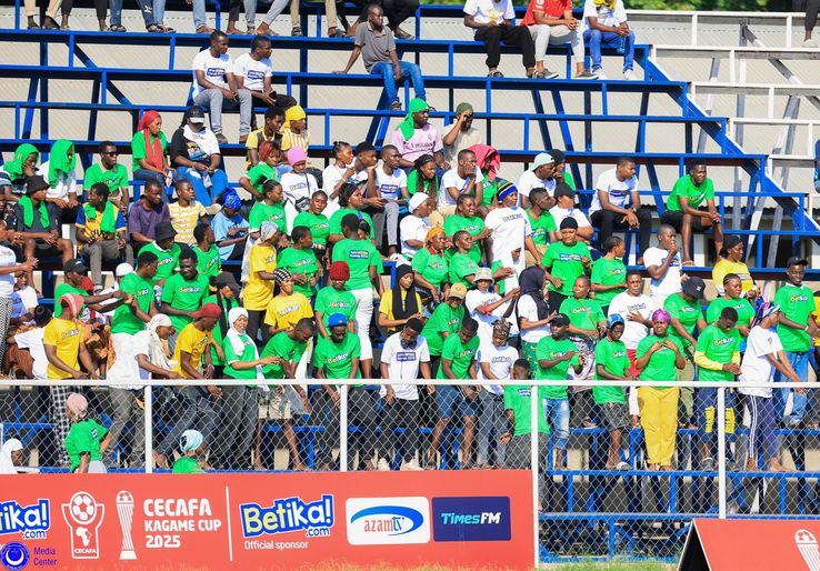 Debutul lui Laurențiu Reghecampf în Sudan / Foto: Al-Hilal Omdurman