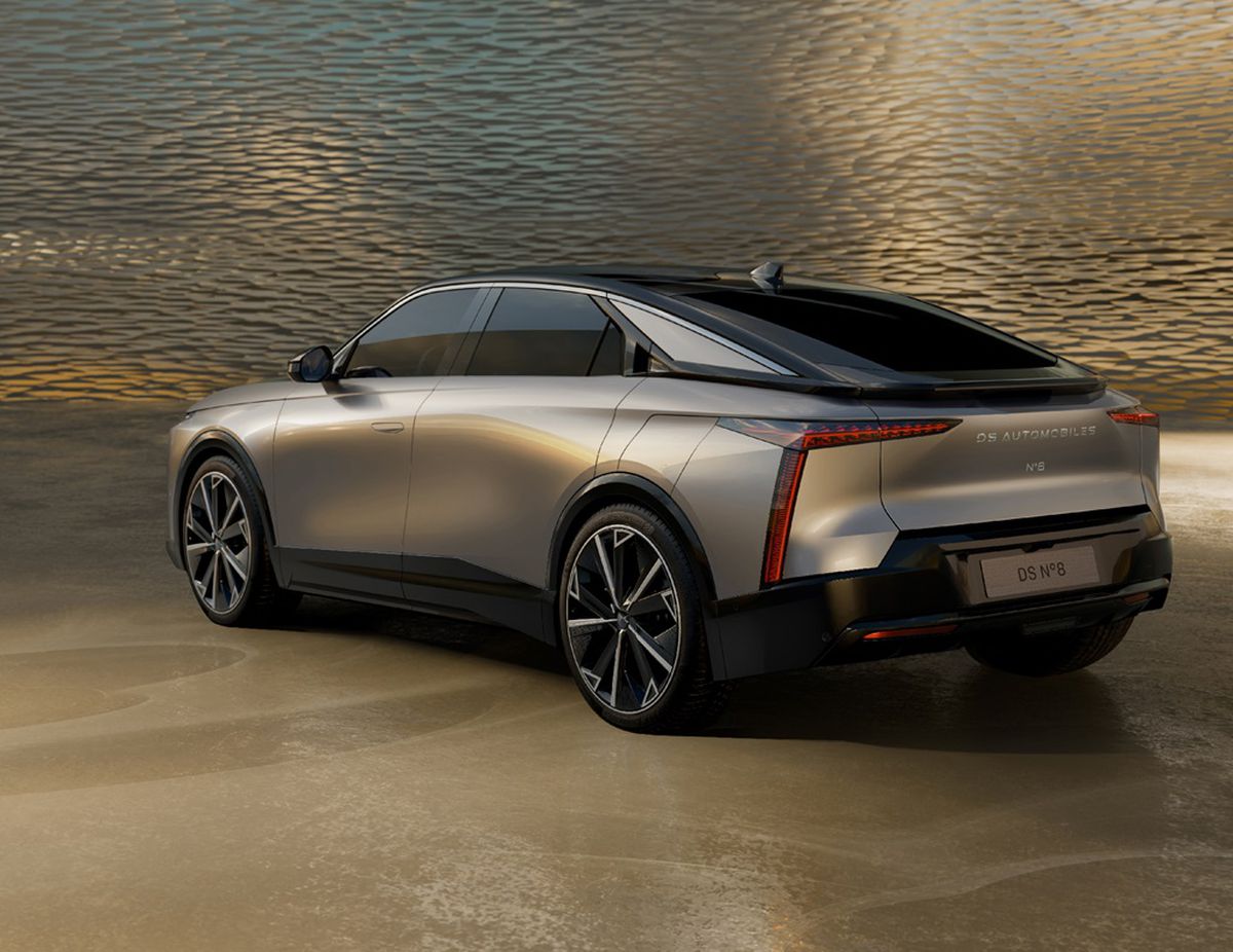 DS8, noua mașină a francezilor de la DS Automobiles