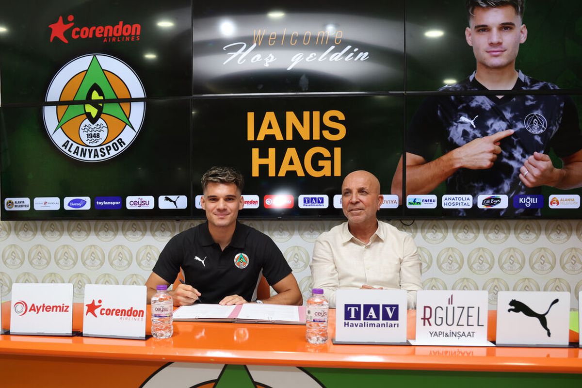 Ianis Hagi a semnat cu Alanyaspor