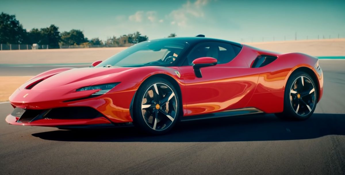 Ferrari SF90 Stradale - Zlatan Ibrahimovic