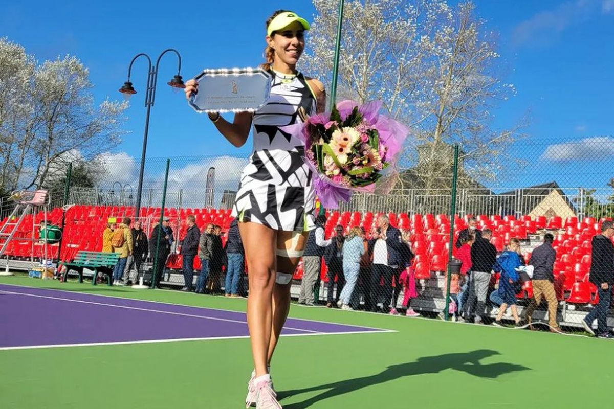 „Felicitări, iubirea mea” » Mihaela Buzărnescu, felicitată de iubitul fotbalist după titlul câștigat în Franța