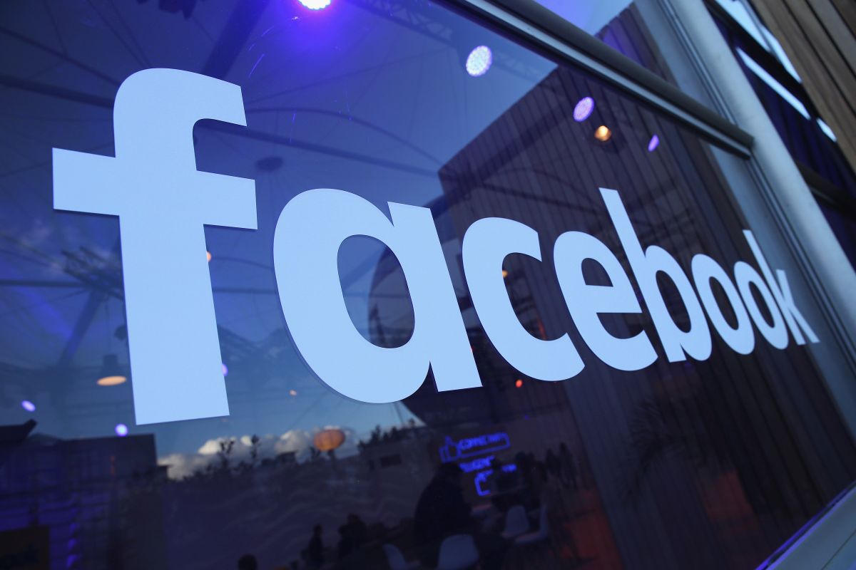 Facebook, Instagram și WhatsApp au picat în România și în mai multe țări » Primele explicații
