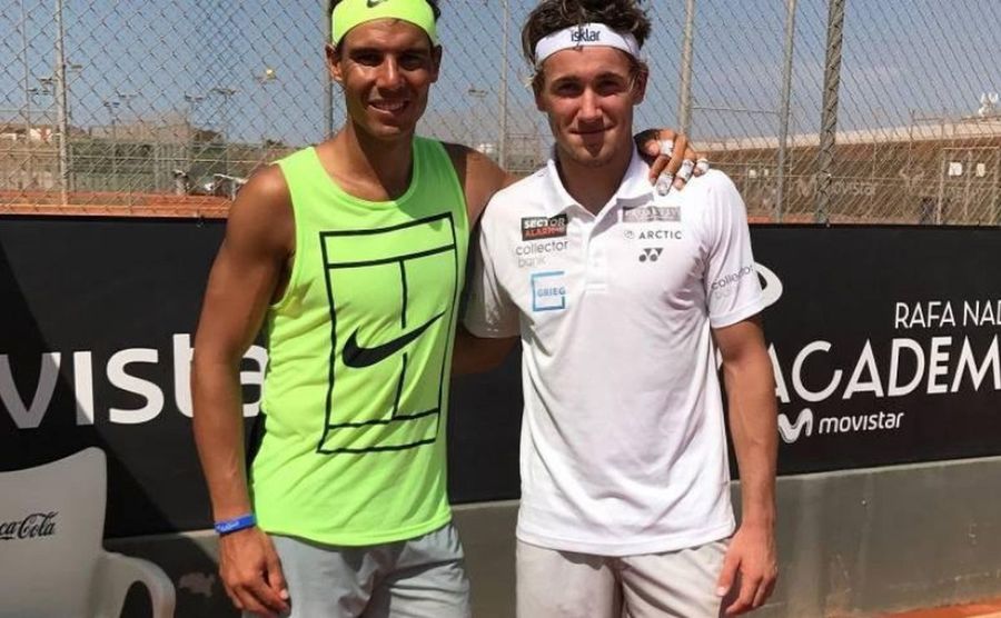 Casper Ruud și Rafael Nadal Casper Ruud, omul momentului în ATP: a cucerit al cincilea titlu al anului, performanță unică în 2021!