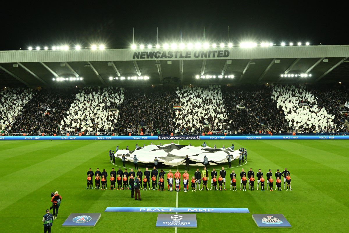 Imaginile serii în Champions League » Scenografie spectaculoasă a fanilor lui Newcastle