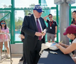 Simona Halep a făcut furori la Hong Kong: o coadă mare de oameni a participat la o sesiune de poze și autografe