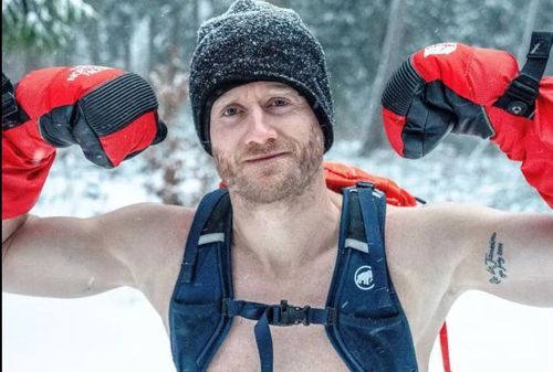 Andre Schurrle se simte în largul său pe munte și alergând în frig / Foto: Instagram