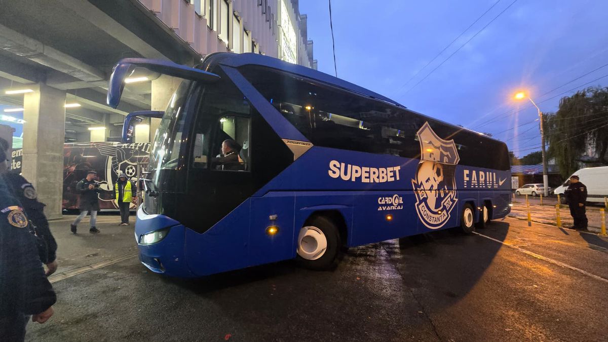 Sosire Rapid și Farul