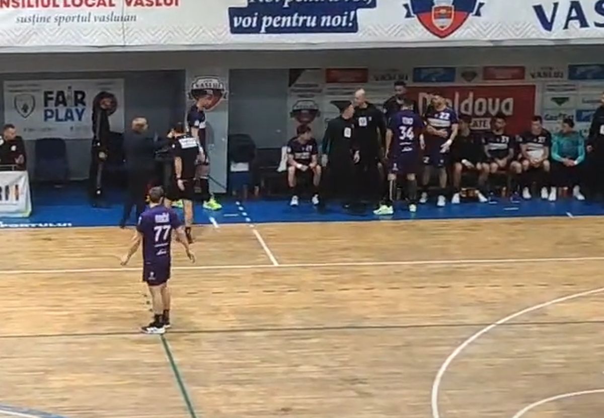 „Nu a fost vorba despre violență” » Reacția lui Alexandru Dedu și a protagoniștilor, după comunicatul FRH legat de scenele de la Vaslui: „A fost interpretat greșit”