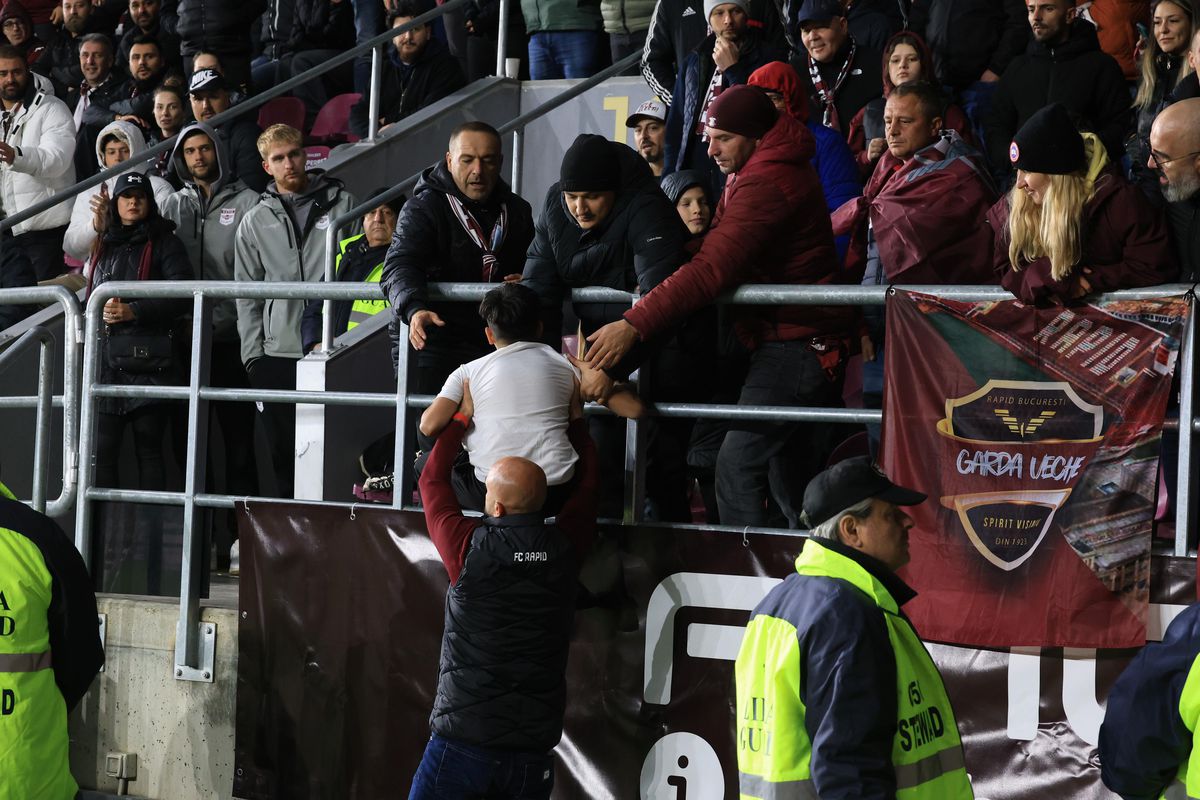 Ce nu s-a văzut la TV, imediat după Rapid - Farul » Momentul lipsit de fair-play INTERZIS pe transmisiune