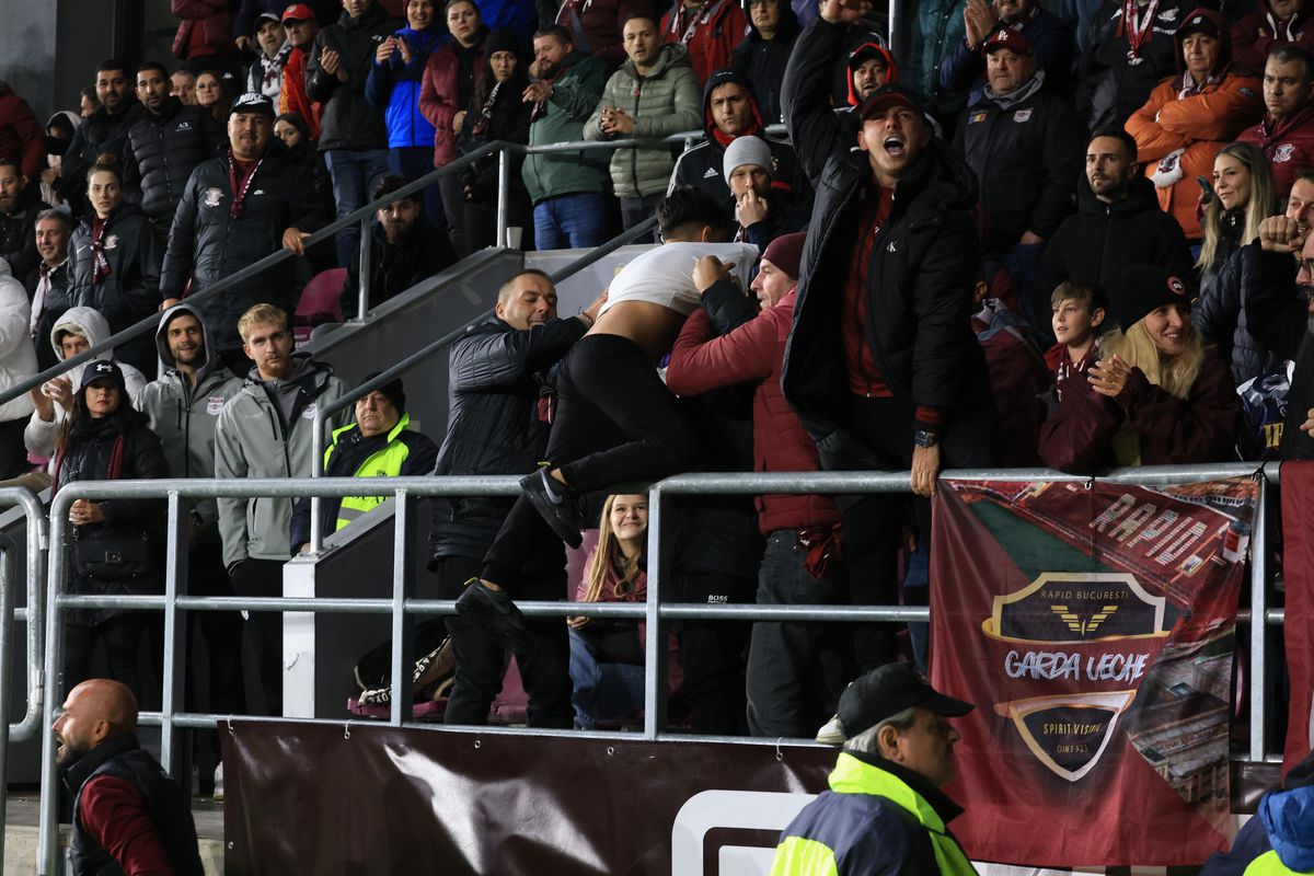 Ce nu s-a văzut la TV, imediat după Rapid - Farul » Momentul lipsit de fair-play INTERZIS pe transmisiune